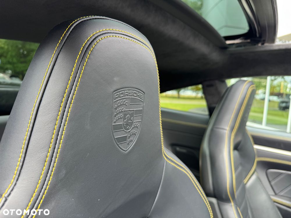Porsche 911 Turbo S - 19