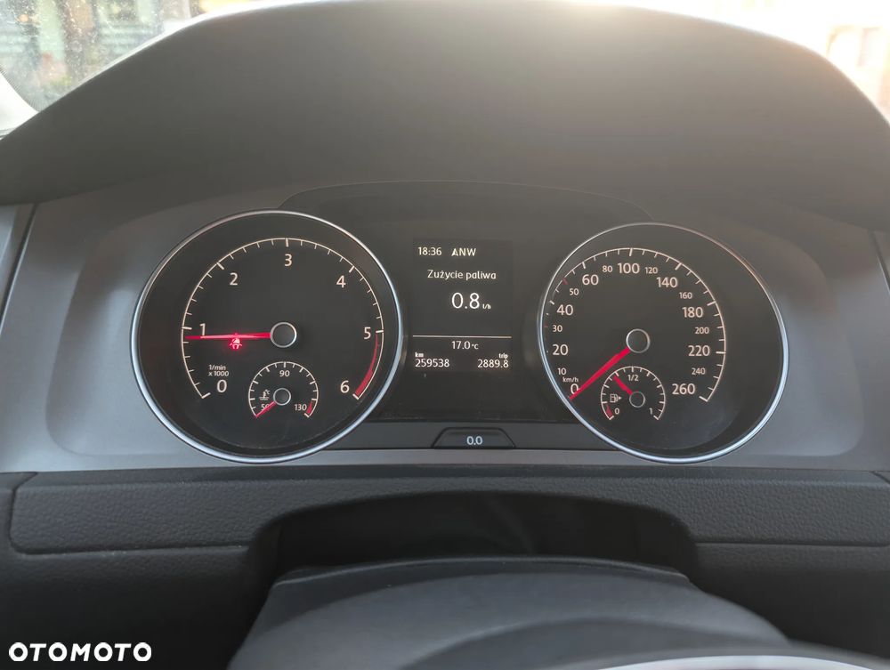Volkswagen Golf 1.6 TDI Comfortline - 7