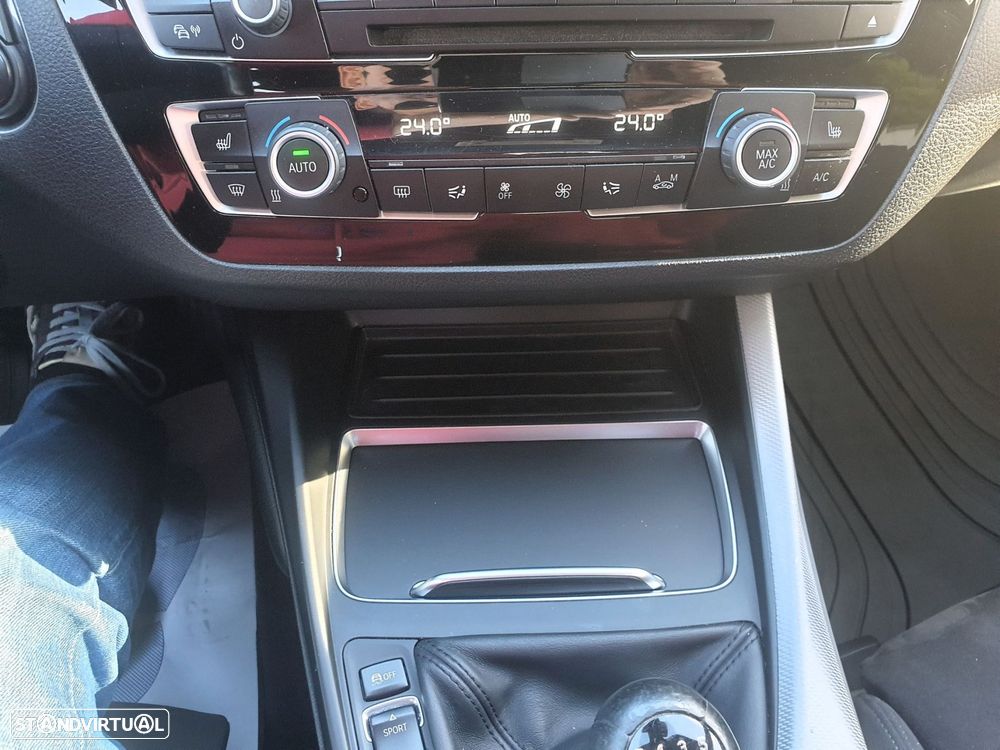 BMW 116 d Pack M - 22