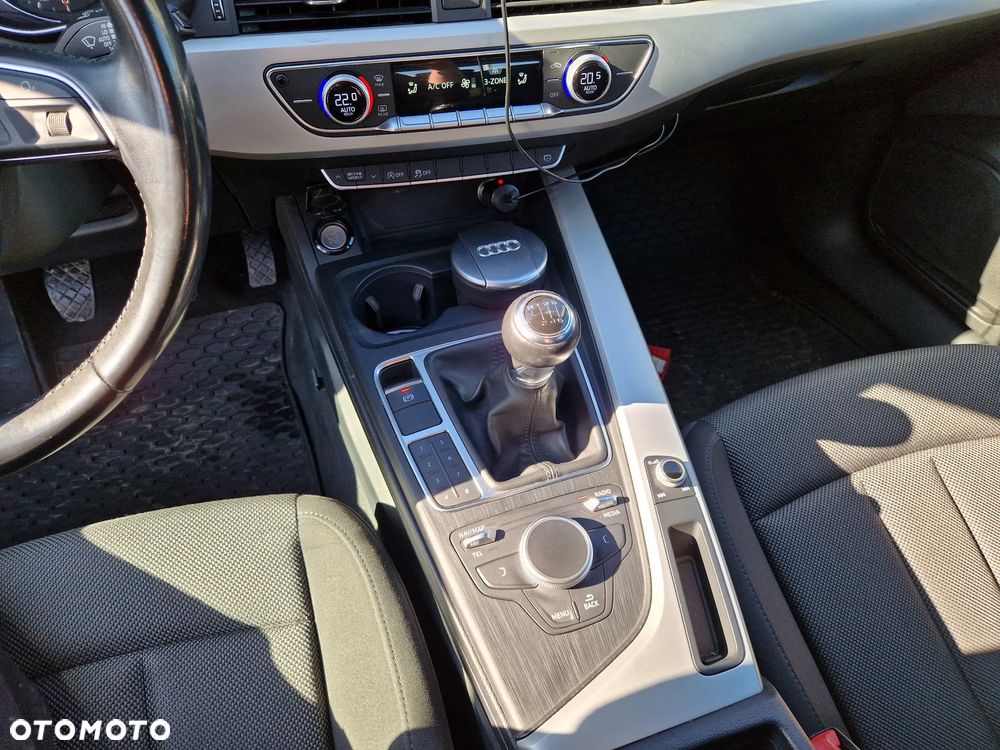 Audi A4 Avant 2.0 TDI design - 12