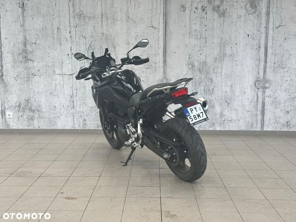BMW F - 5