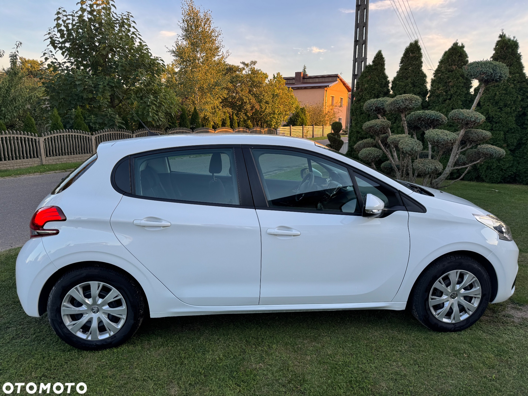 Peugeot 208 1.2 PureTech Access - 8