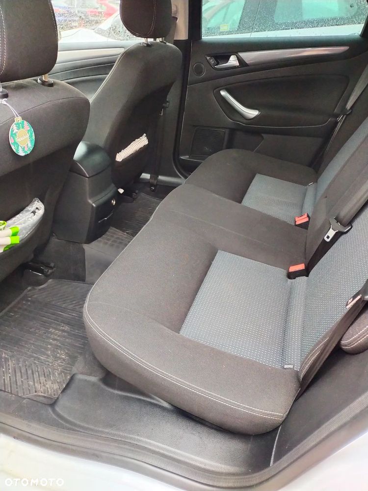 Ford Mondeo 2.0 TDCi Black Magic - 12