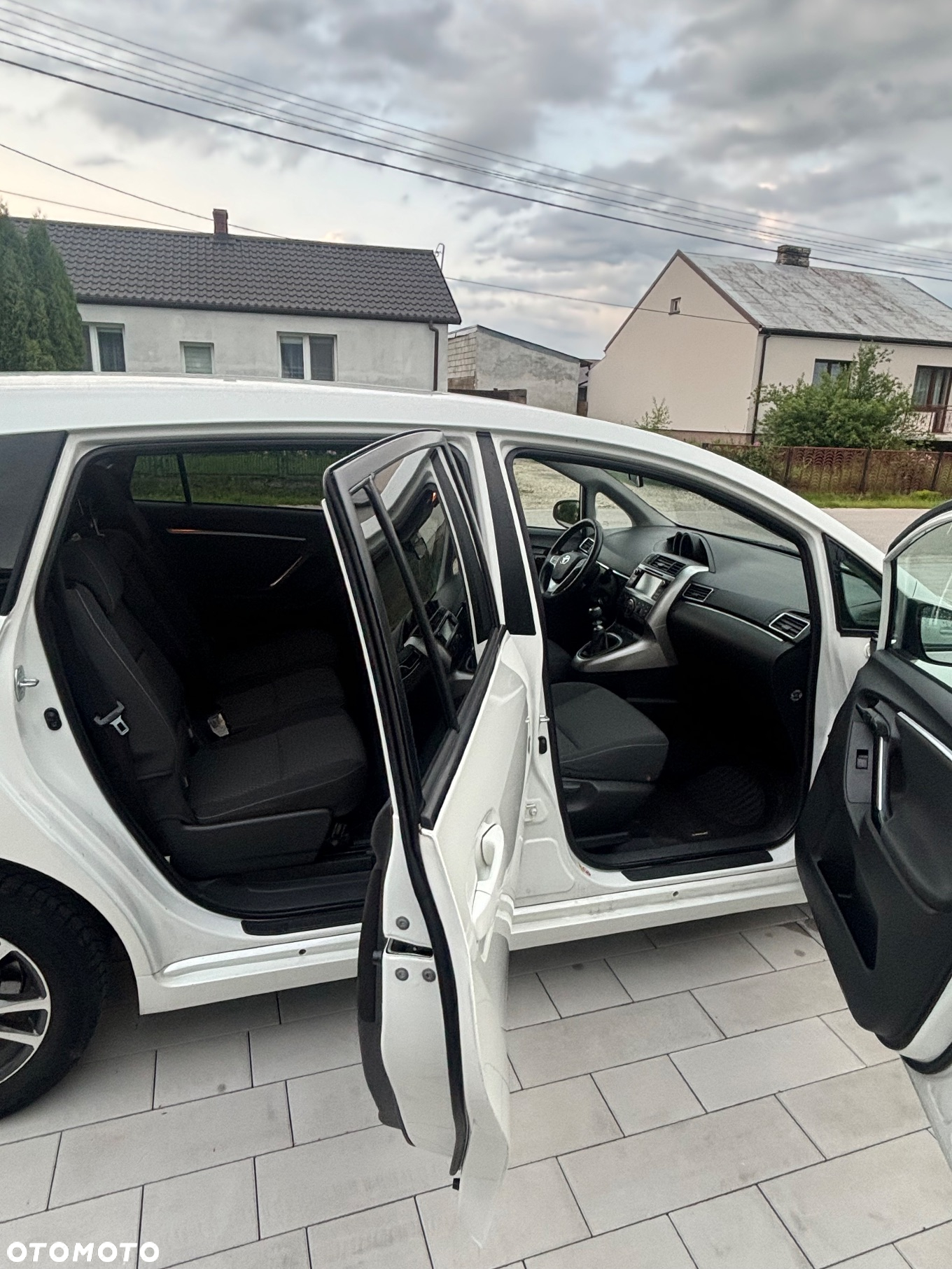 Toyota Verso 1.6 D-4D Active 7os - 9