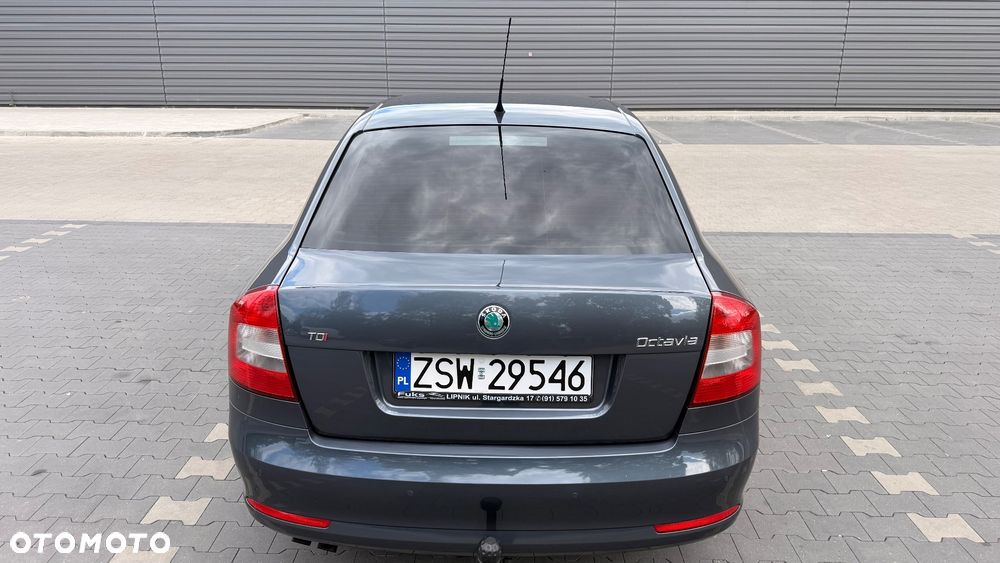 Skoda Octavia 2.0 TDI Elegance - 4