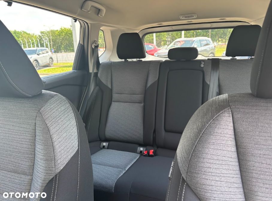 Nissan X-Trail - 12