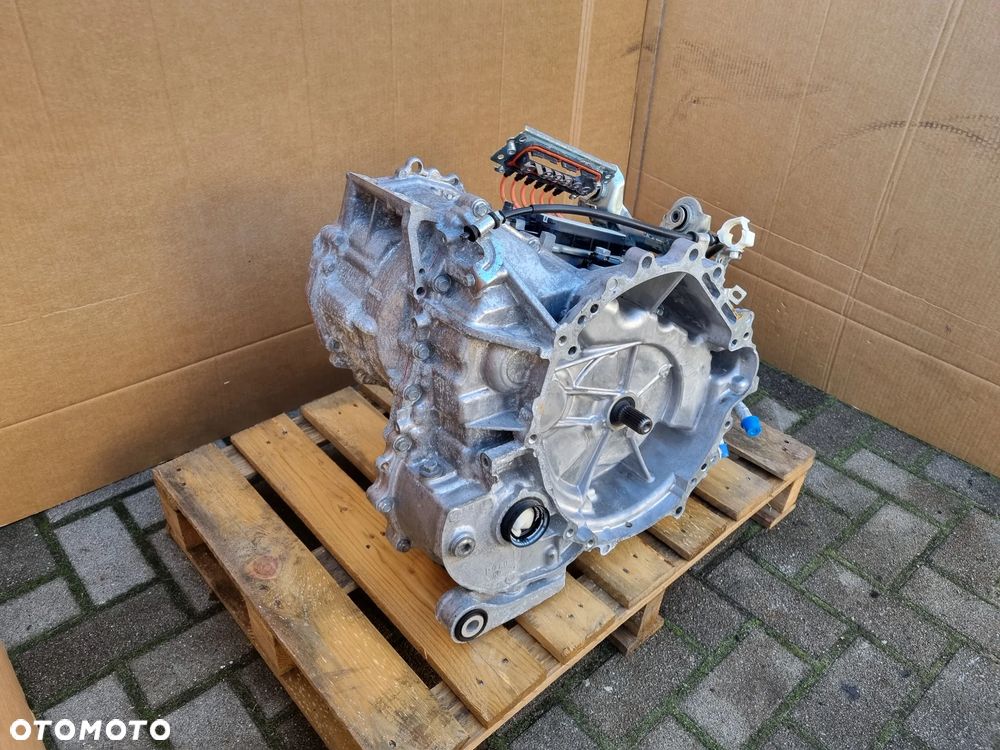 TOYOTA YARIS IV 1.5 HYBRYDA SKRZYNIA BIEGÓW 1H0120 - 3