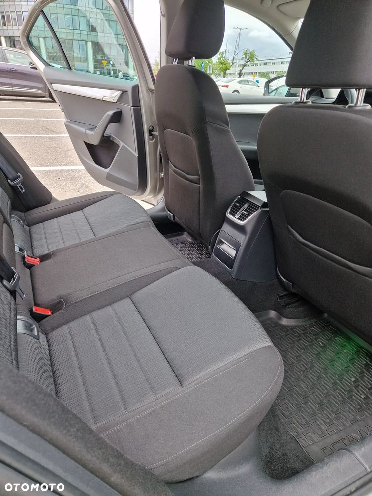 Skoda Octavia 1.8 TSI Ambition DSG - 10