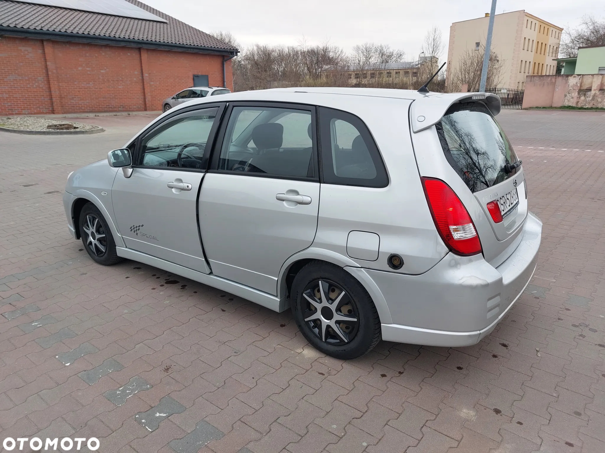 Suzuki Liana 1.6 - 3