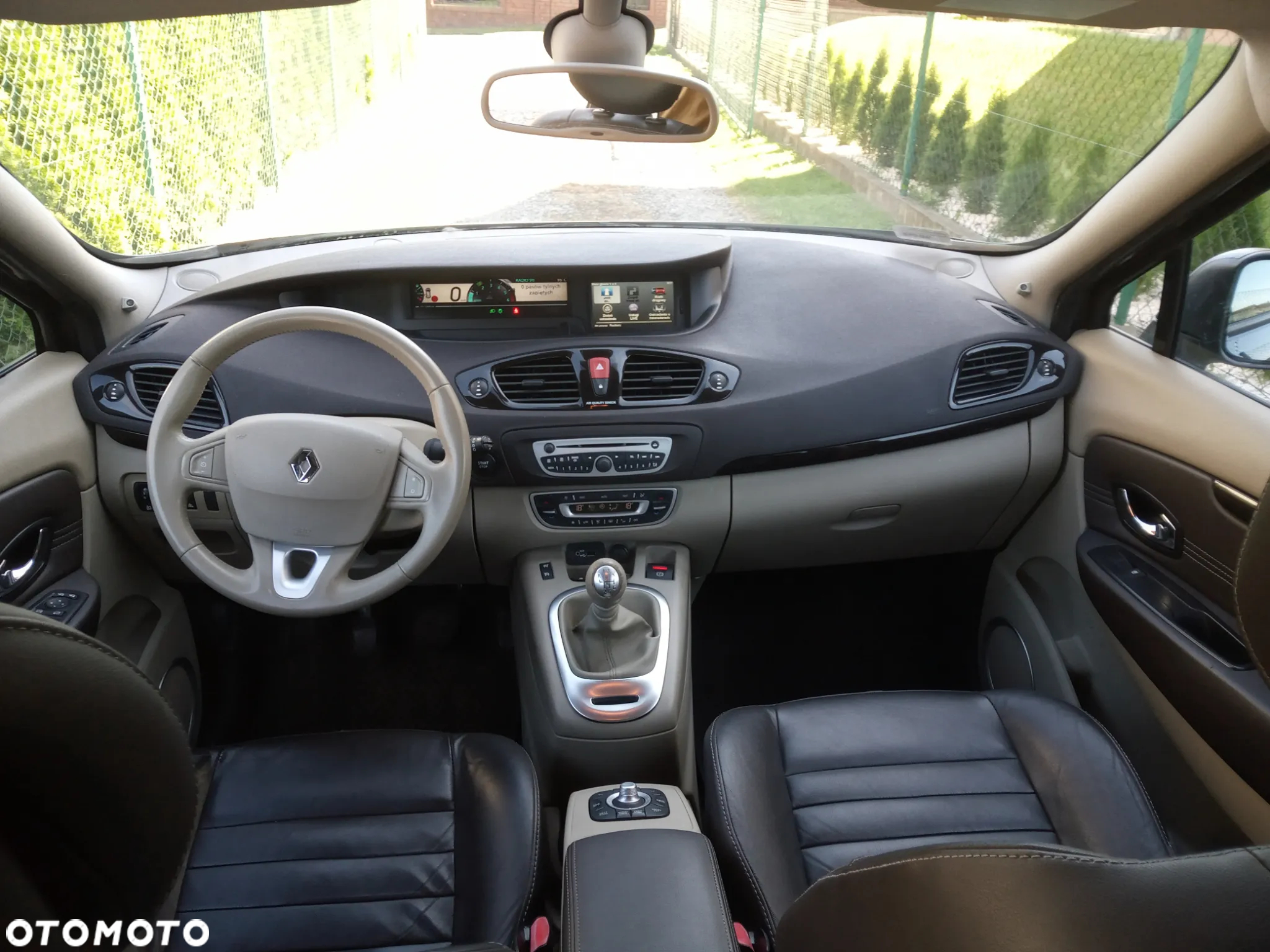 Renault Scenic 2.0 dCi Privilege - 10