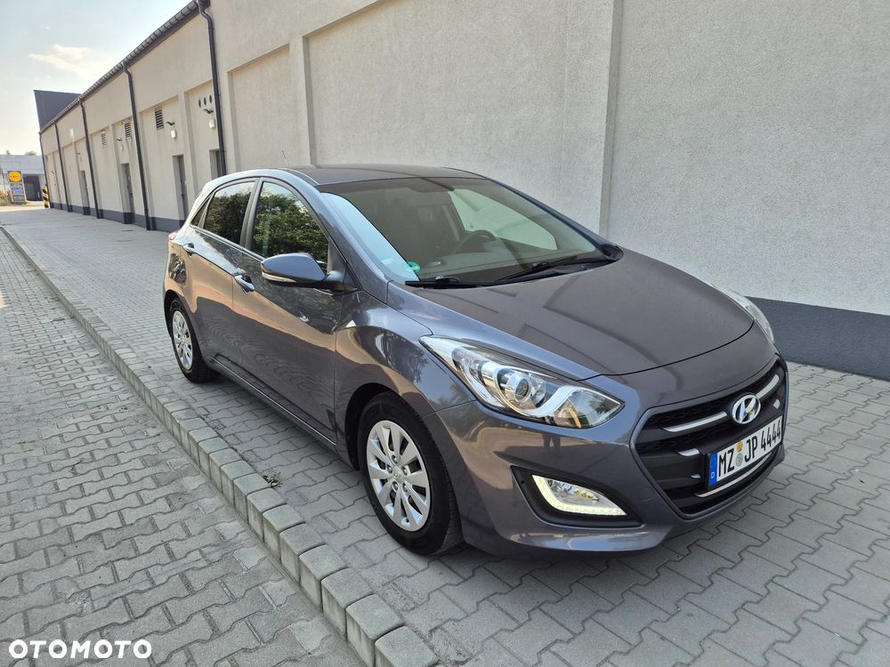 Hyundai i30 1.4 Passion - 1