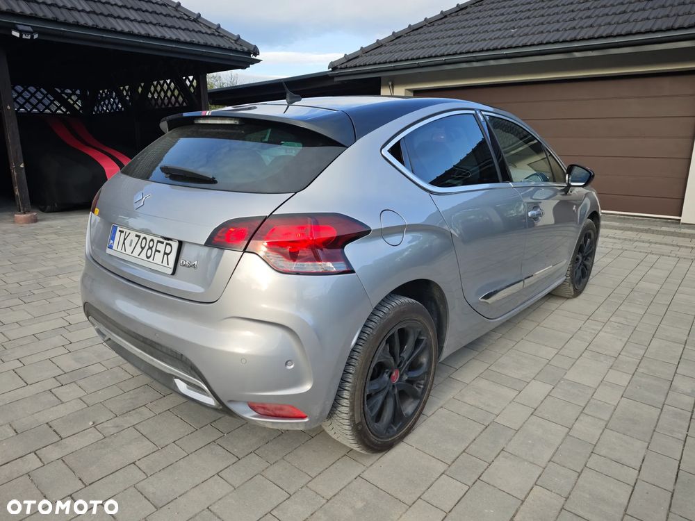DS Automobiles DS 4 - 7