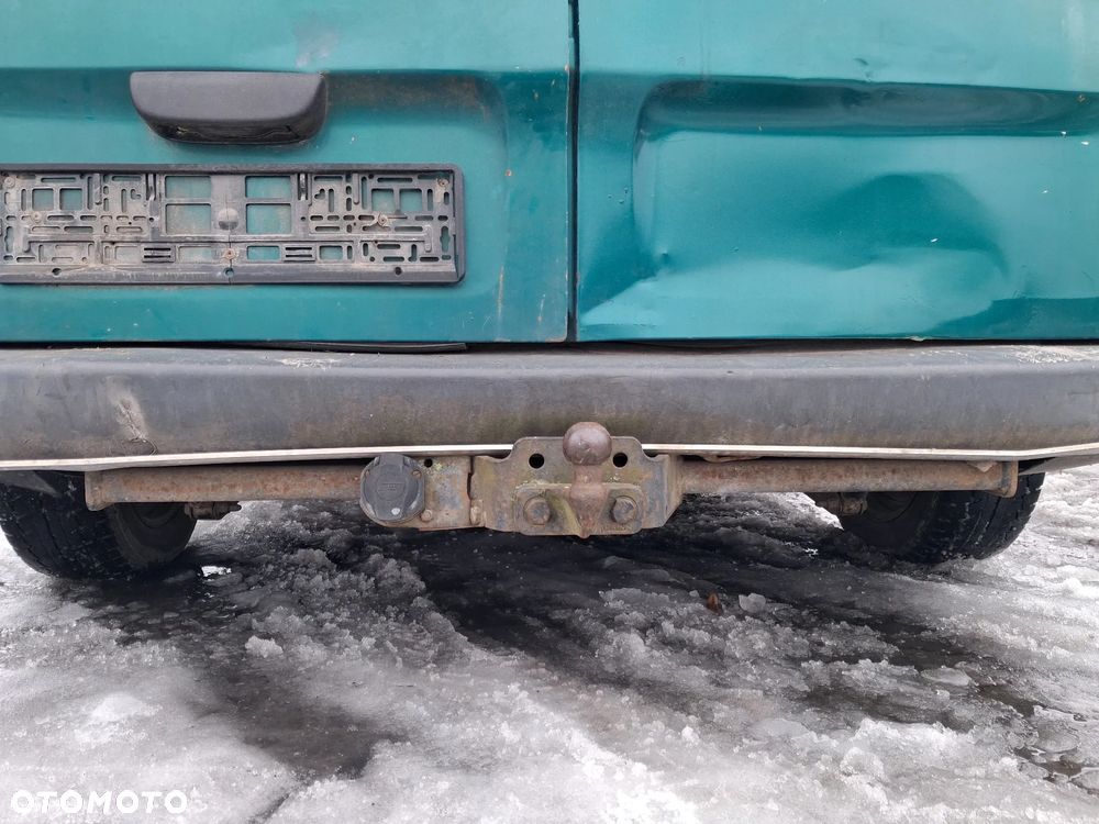 Renault Traffic I Opel Vivaro 01-07 silnik kompletny 1.9 DCi F9Q 101KM F9Q760 skrzynia biegów 6 biegów PK6 375 drzwi maska klapa błotnik lampa lusterko szyba czołowa drzwi tył tylne zamek listwa atrapa podstawa czujnik przewód wiązka rura turbina intercooler lewarek maglownica zwrotnica zacisk podstawa stopień manetka panel wyświetlacz ramka boczek fotel ława pas pompa sterownik moduł felga sanki belka mechanizm NA CZĘŚCI WSZYSTKIE CZĘŚCI - 11
