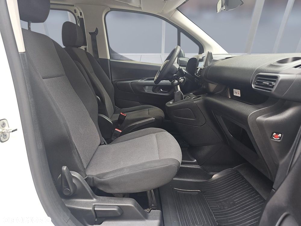 Toyota ProAce 2.3T 1.5D-4D 100KM long FurgonBrygActive - 10