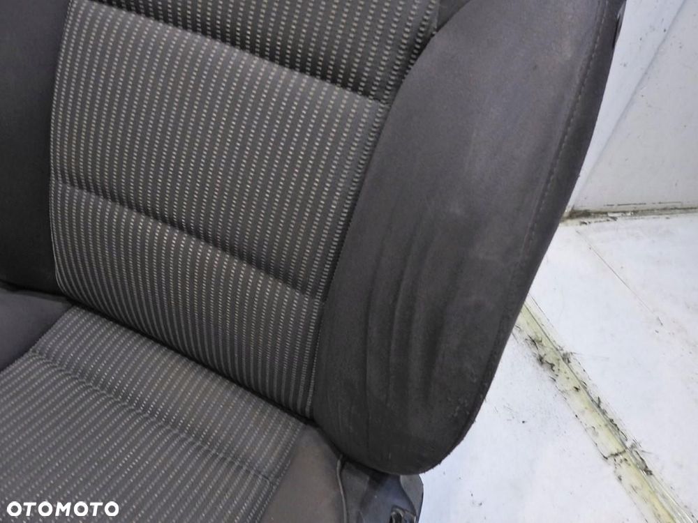 FOTEL LEWY PRZÓD AUDI A4 B7 - 11