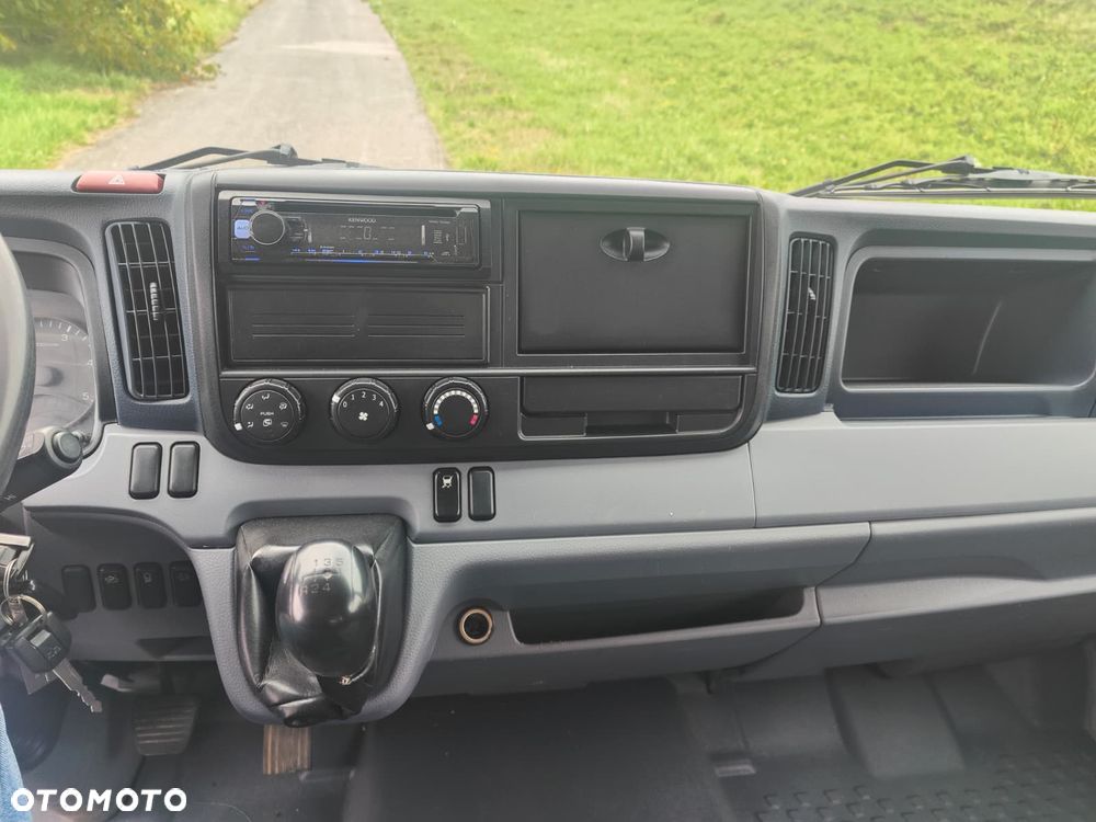 Mitsubishi FUSO Canter - 20