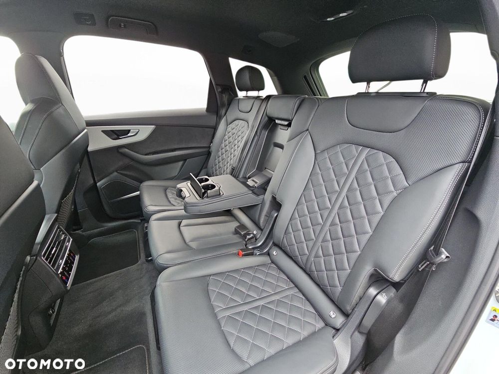 Audi Q7 - 32