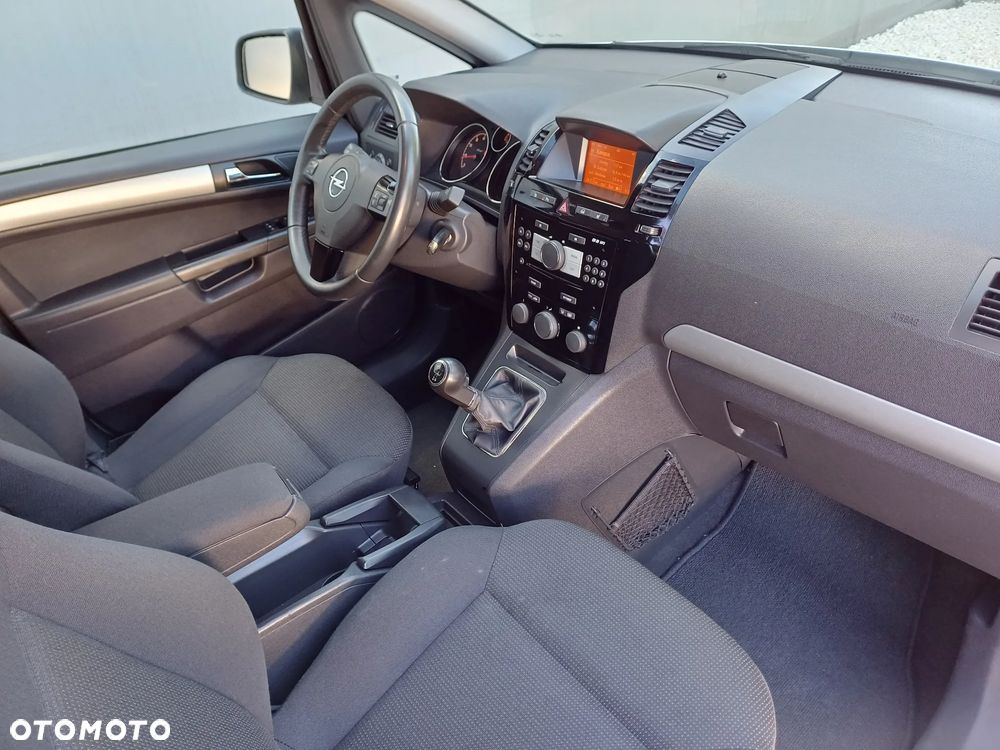 Opel Zafira 1.8 Family Plus - 4