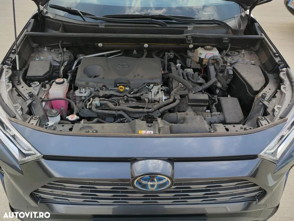 Toyota RAV4 - 9