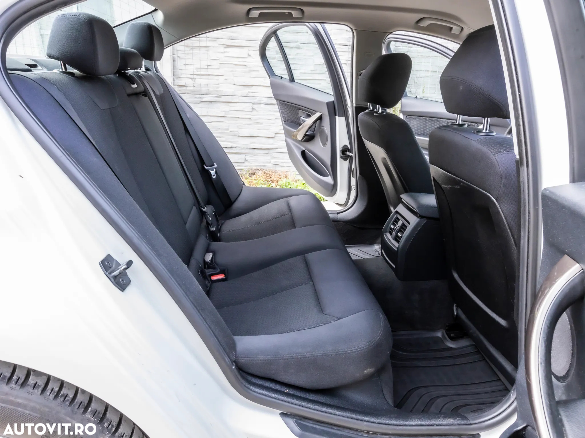 BMW Seria 3 316d - 6