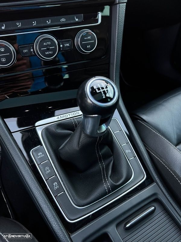 VW Golf 2.0 TSi R - 34