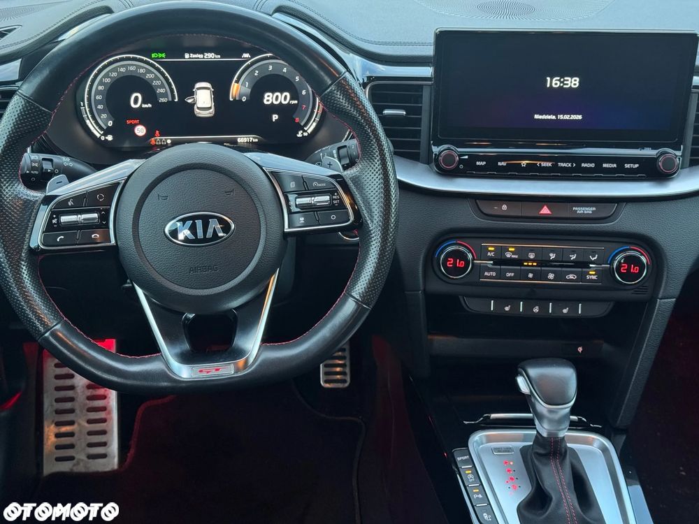 Kia Ceed - 14