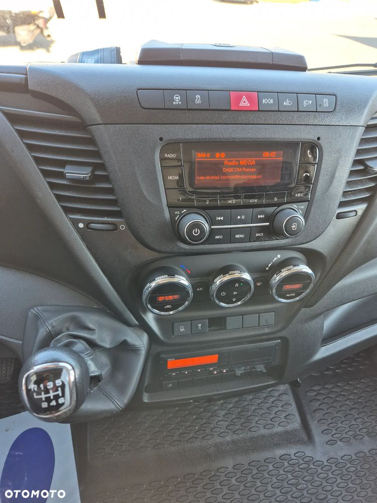 Iveco 70C18 (32817) - 17