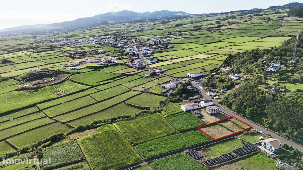 Terreno à Venda em Altares, Angra do Heroísmo - 1694m² - Grande imagem: 4/4