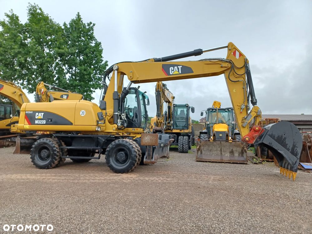 Caterpillar CAT M 322 D - 11