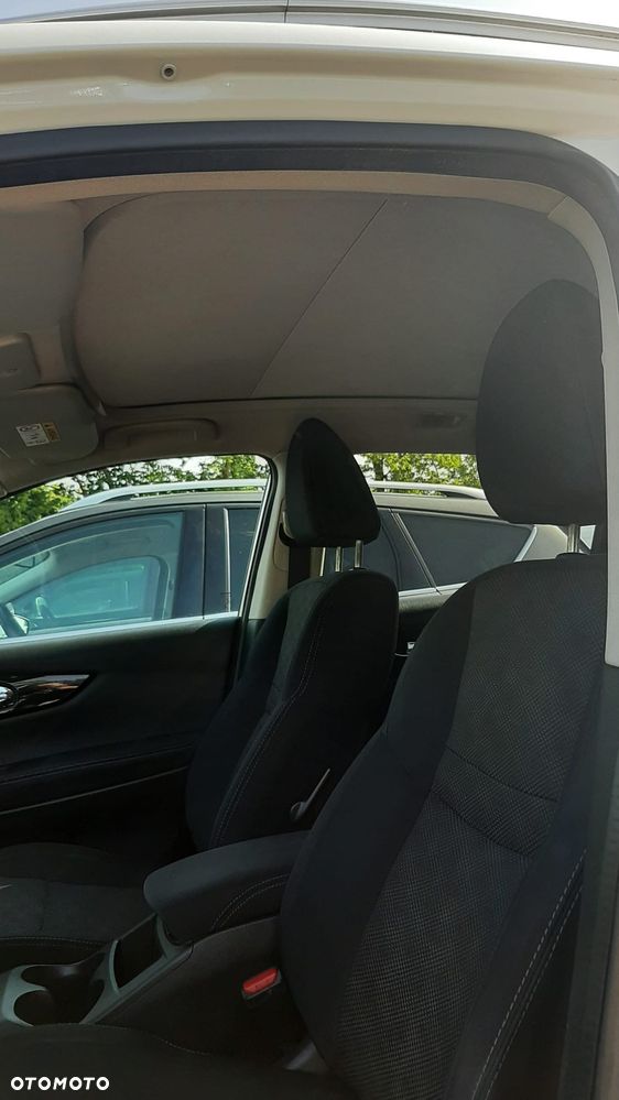 Nissan Qashqai 1.5 dCi DPF 360 - 19