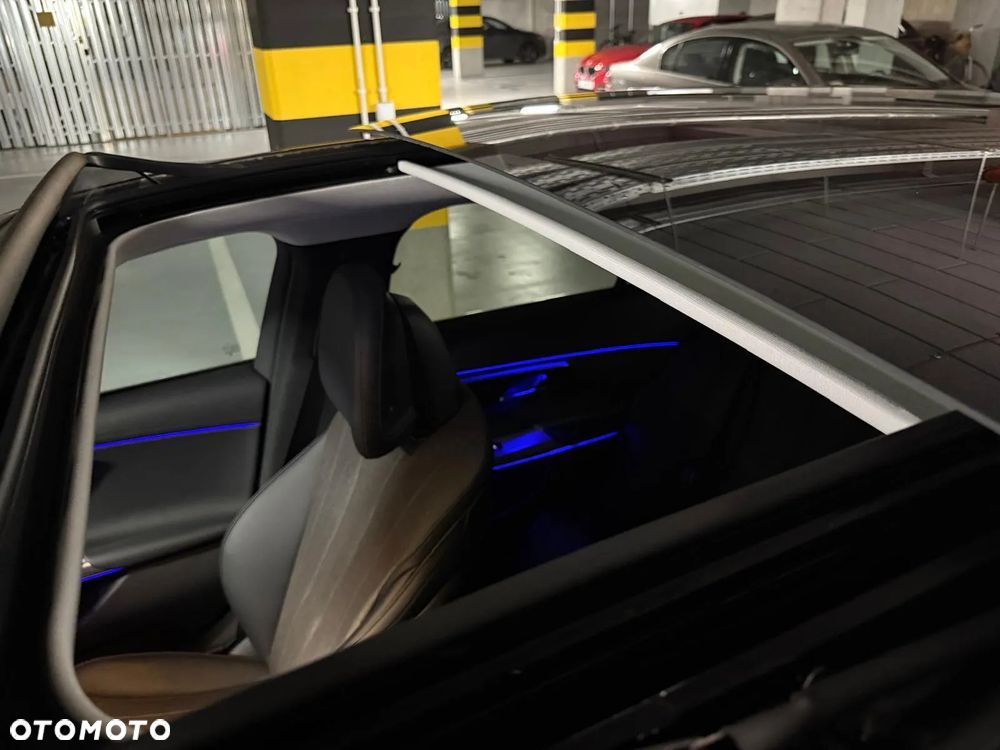 Mercedes-Benz Klasa E 220 d 9G-TRONIC - 20