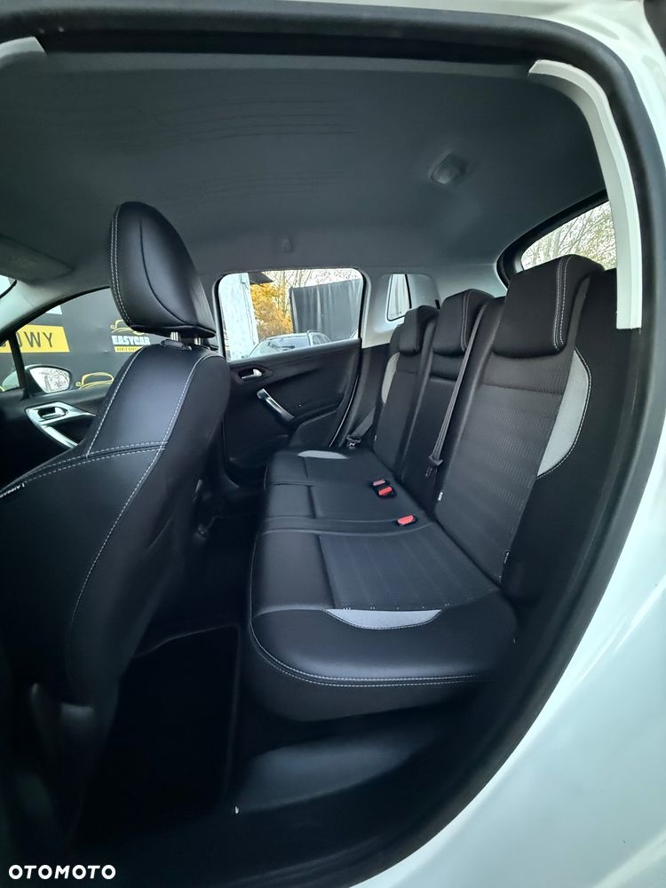 Peugeot 2008 PureTech 110 Style - 9