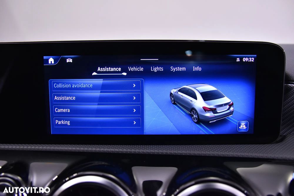 Mercedes-Benz A 200 d Sedan Aut. - 23