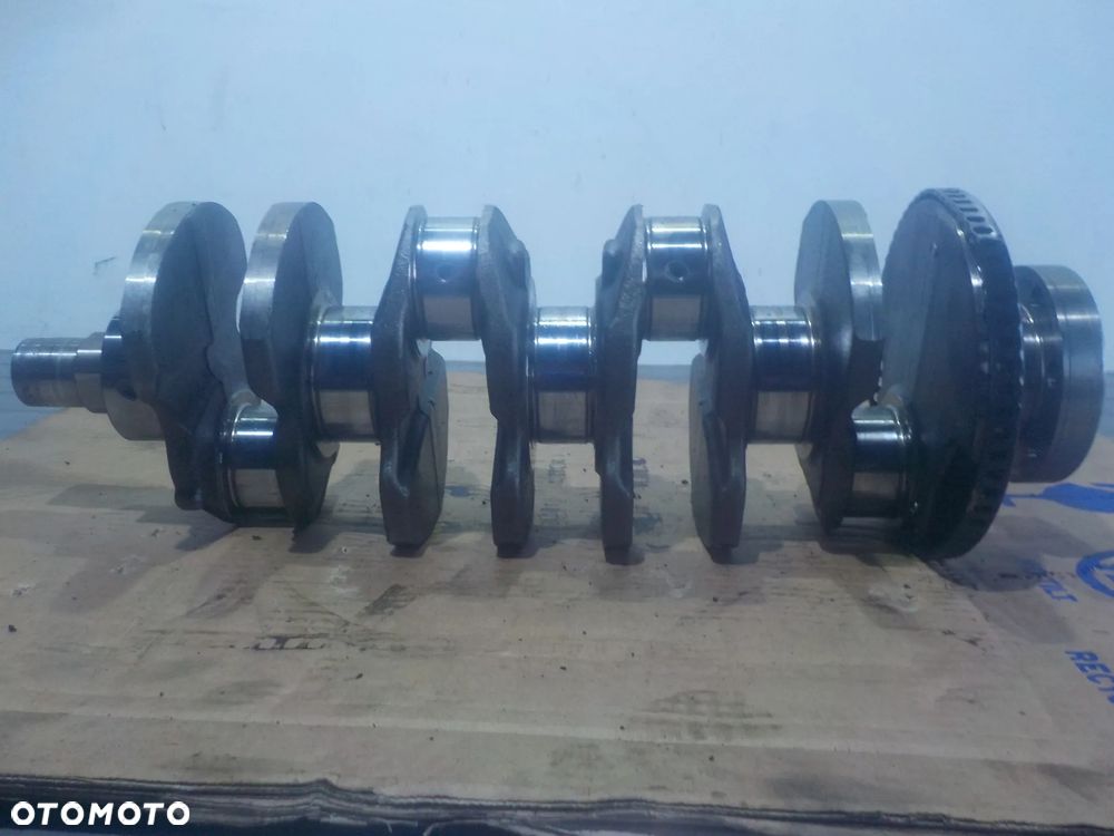 FIAT FREEMONT 2.0 JTD WAŁ KORBOWY - 3