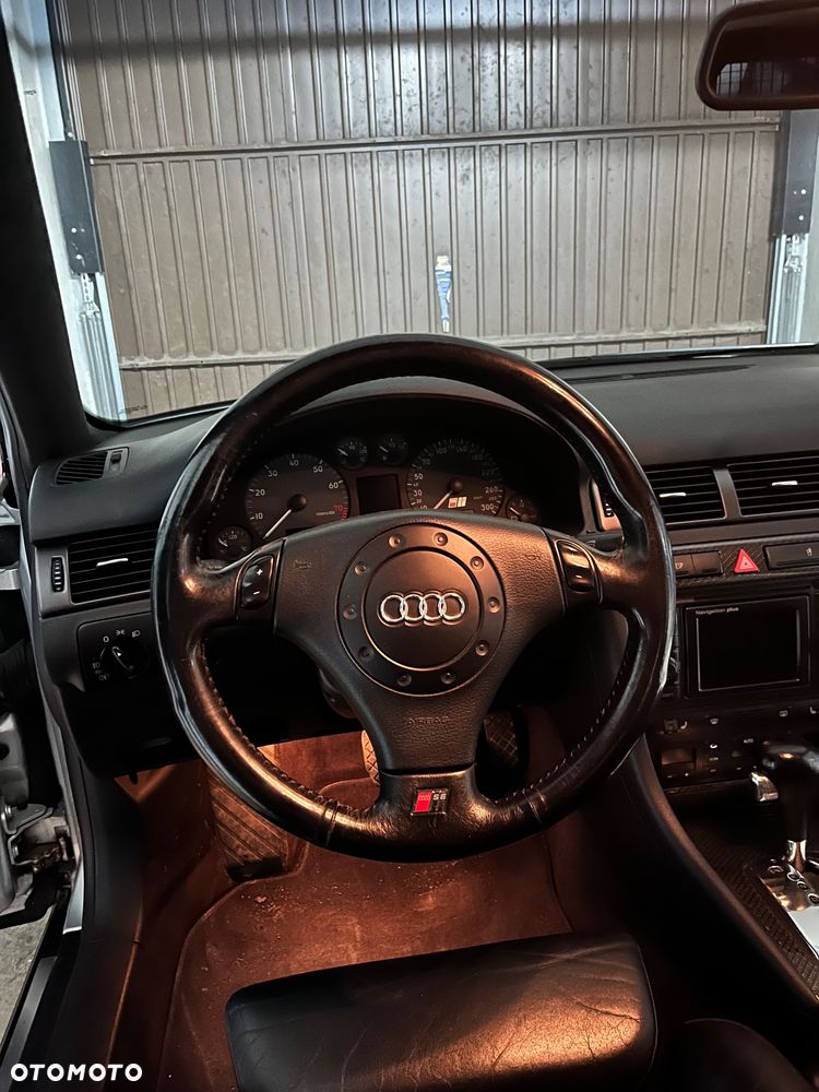 Audi S6 Avant 4.2 quattro - 17