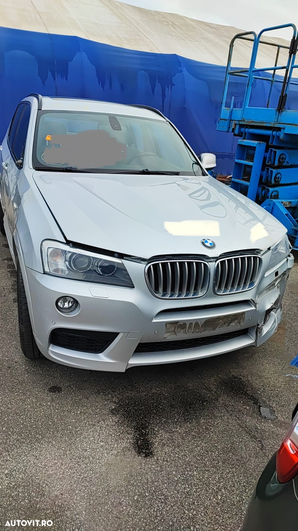 Dezmembram bmw x3 f25 3.0 diesel 136.000 km