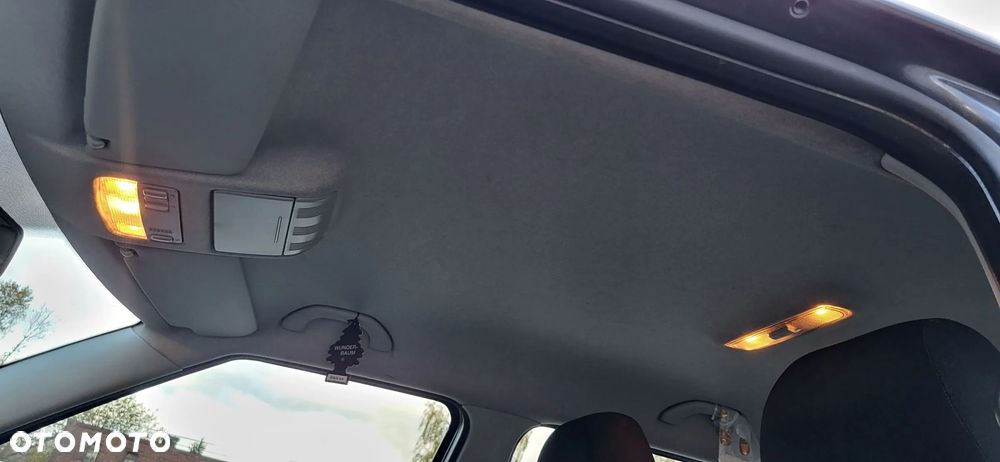 Skoda Fabia 1.2 HTP Ambiente - 21