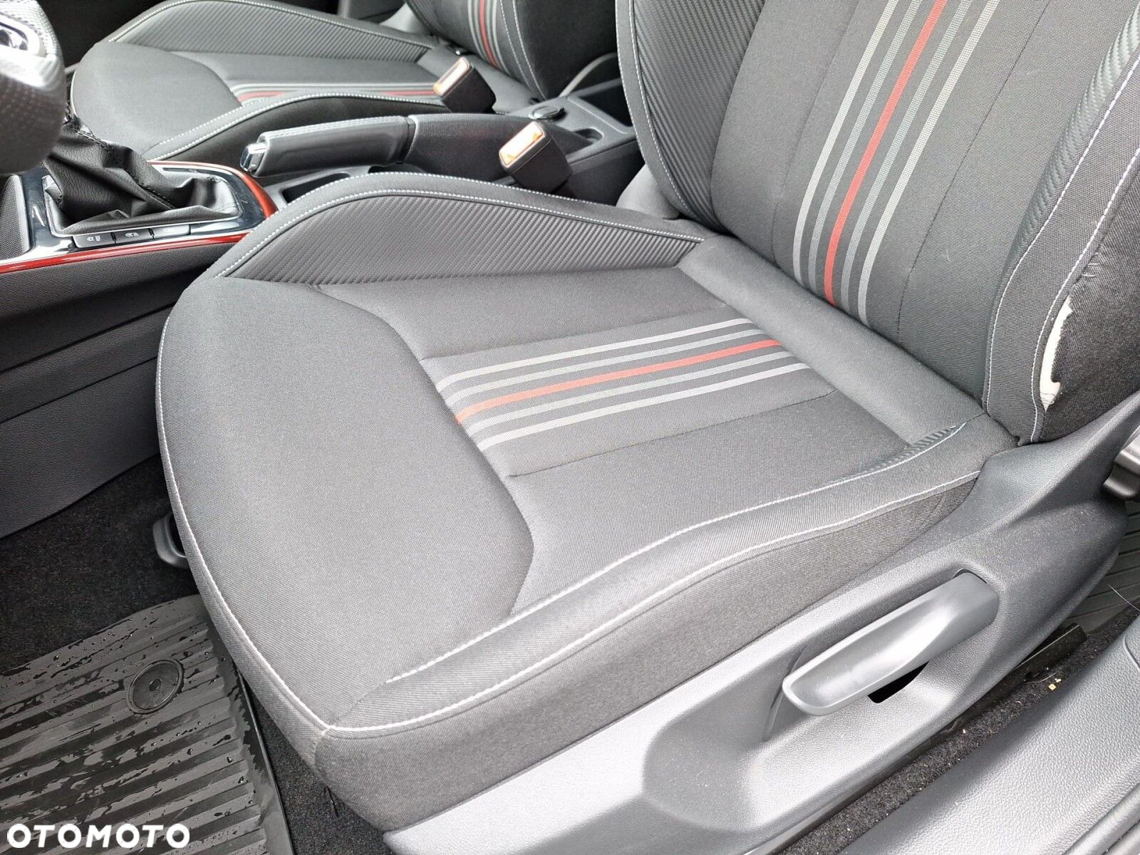 Skoda Fabia 1.0 TSI Monte Carlo DSG - 26