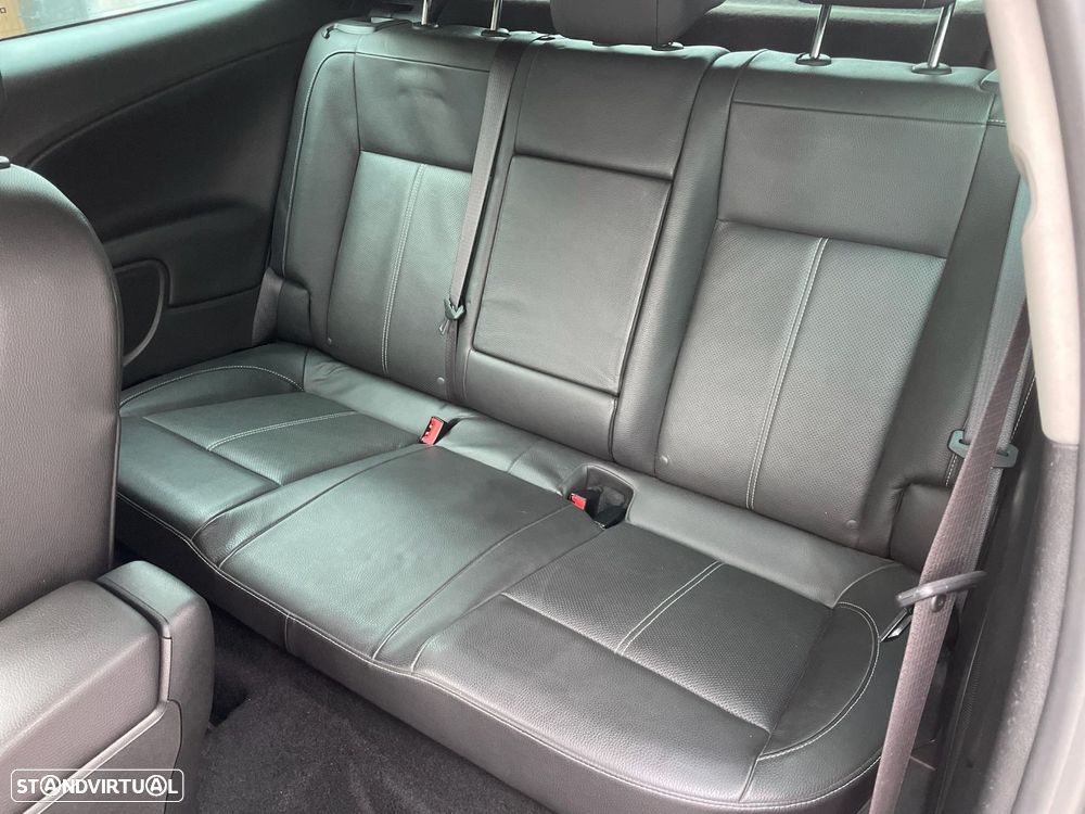 Opel Astra GTC 2.0 CDTi S/S - 39