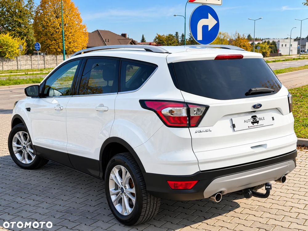Ford Kuga 2.0 TDCi 2x4 Titanium - 3
