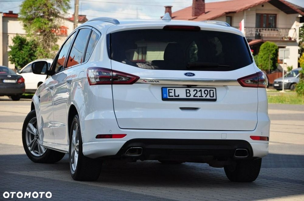 Ford S-Max - 19