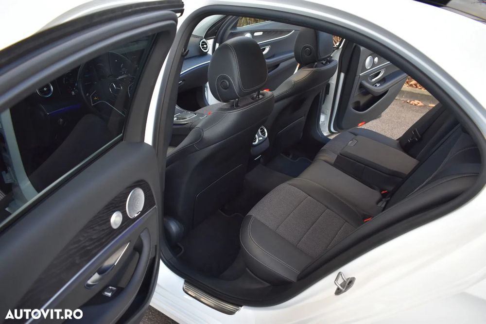 Mercedes-Benz E 300 4Matic 9G-TRONIC Avantgarde - 26