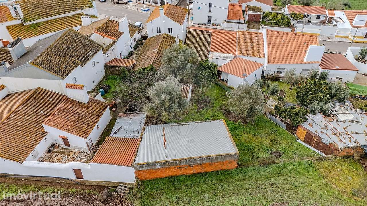 Moradia T2 para venda - Grande imagem: 2/20