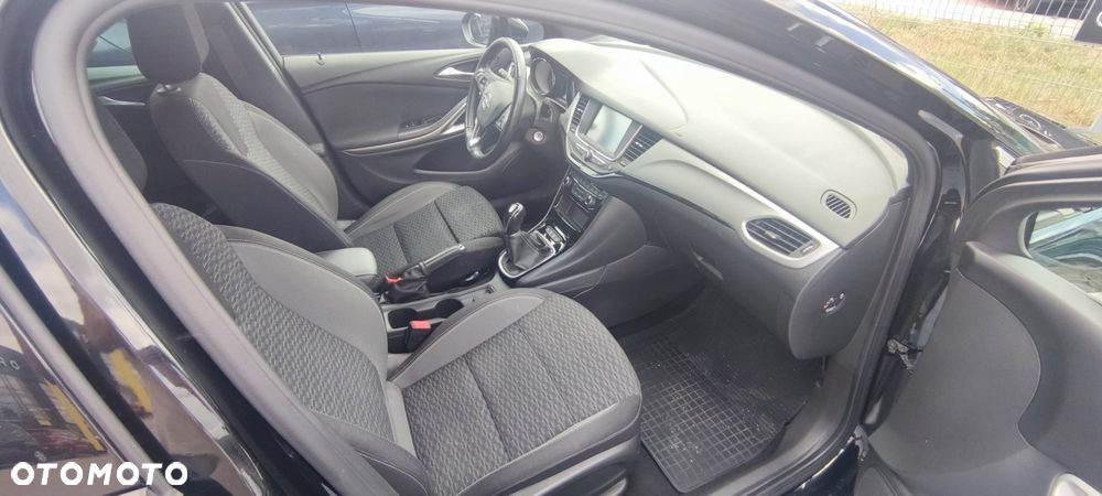 Opel Astra 1.2 T Elegance S&S - 10