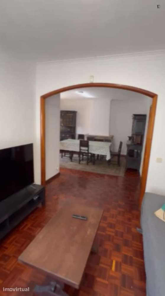 Quarto - localizado em Paranhos Porto - Grande imagem: 5/12