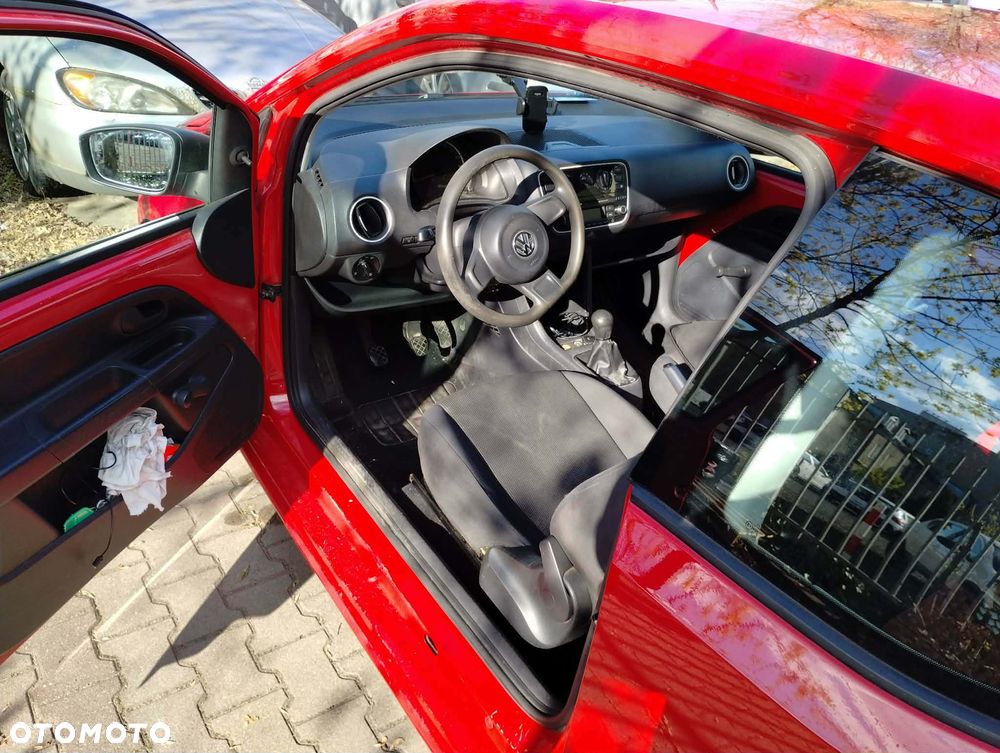 Volkswagen up! take - 8