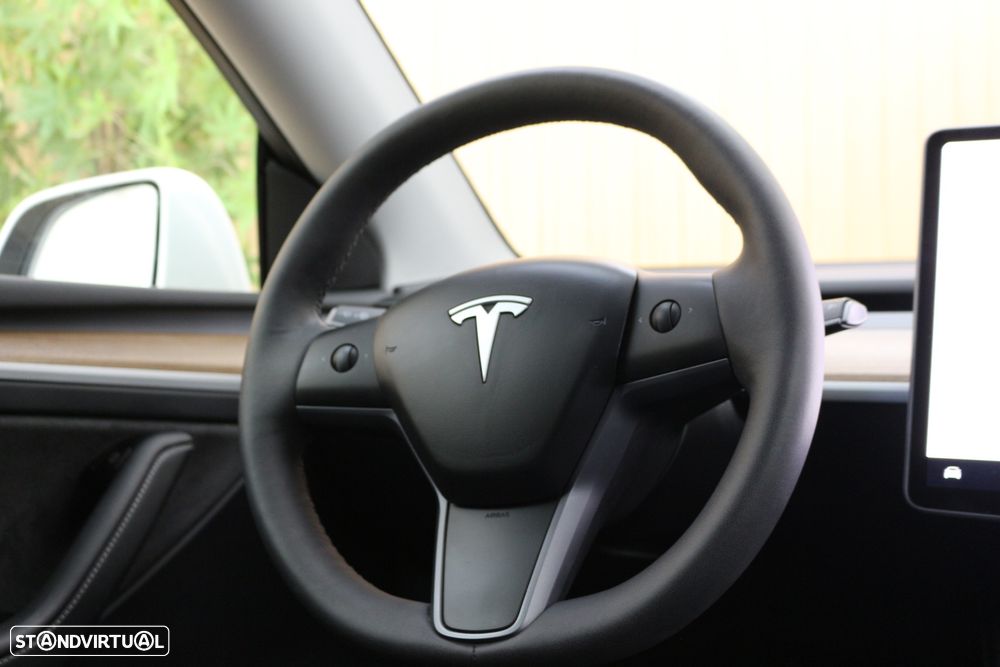 Tesla Model Y Long Range Tração Integral - 33