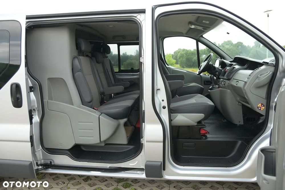 Renault Trafic - 26