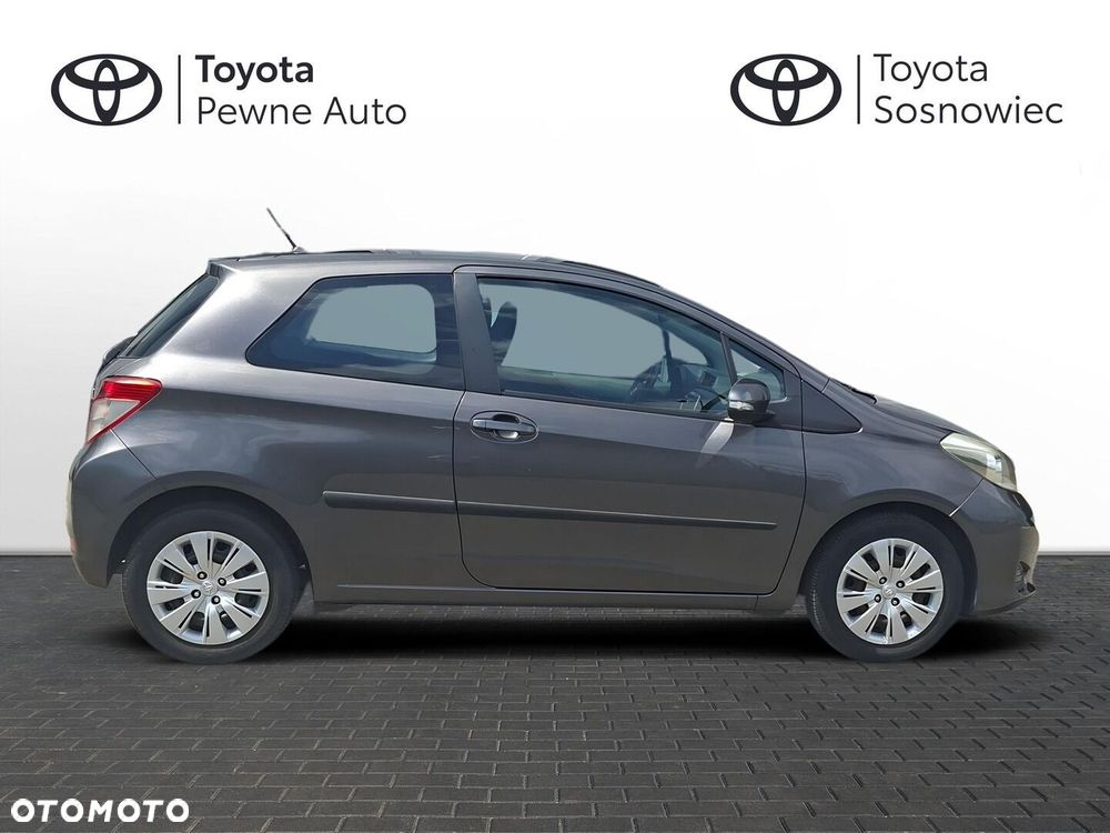 Toyota Yaris - 7
