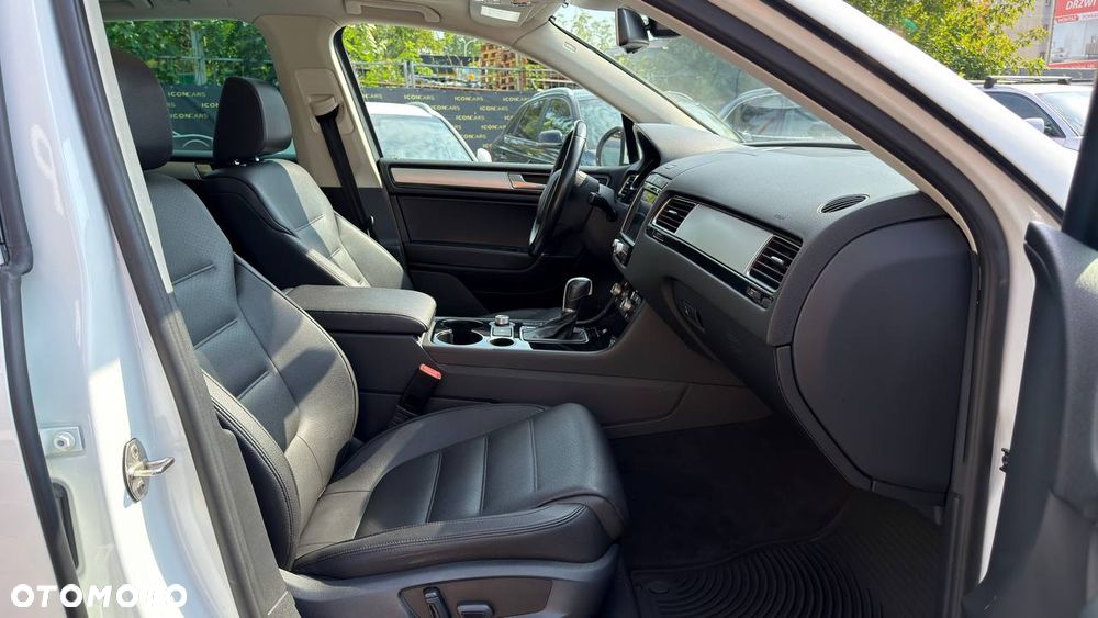 Volkswagen Touareg 3.6 V6 FSI BMT - 12